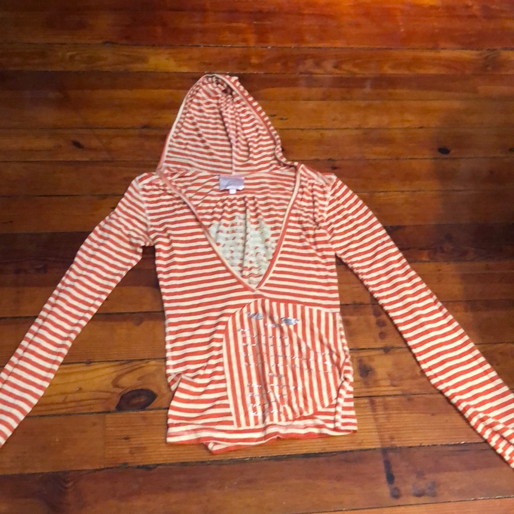 3/$10 Romeo and Juliet couture hooded top